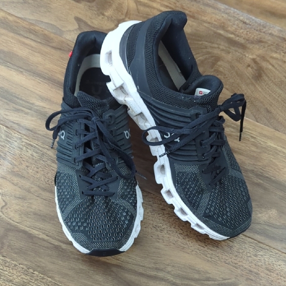 On Running Shoes - On Running Helion Shoes